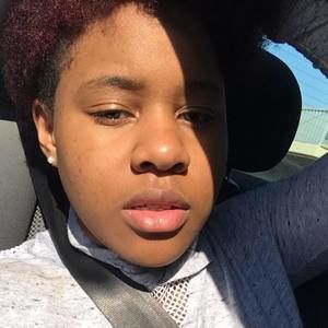 Meet your Posher, Tavaria